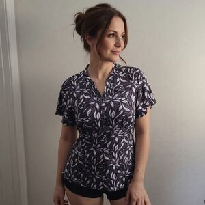 Sanibel Scrubs Medical scrubs. Sz M. Flower Theme. EUC